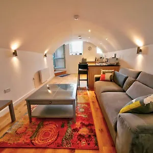 https://pell-dell-apartment.yorkshirehotels.net