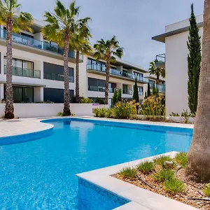 https://cavalo-preto-beach-resort.hotelaalgarve.com