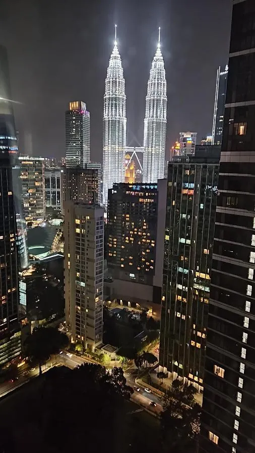 8 Kia Peng Suites Klcc By Luna Kuala Lumpur 0*,