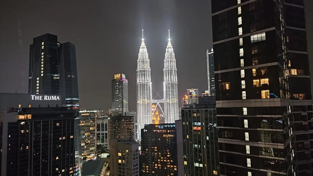 8 Kia Peng Suites Klcc By Luna Kuala Lumpur Apartment