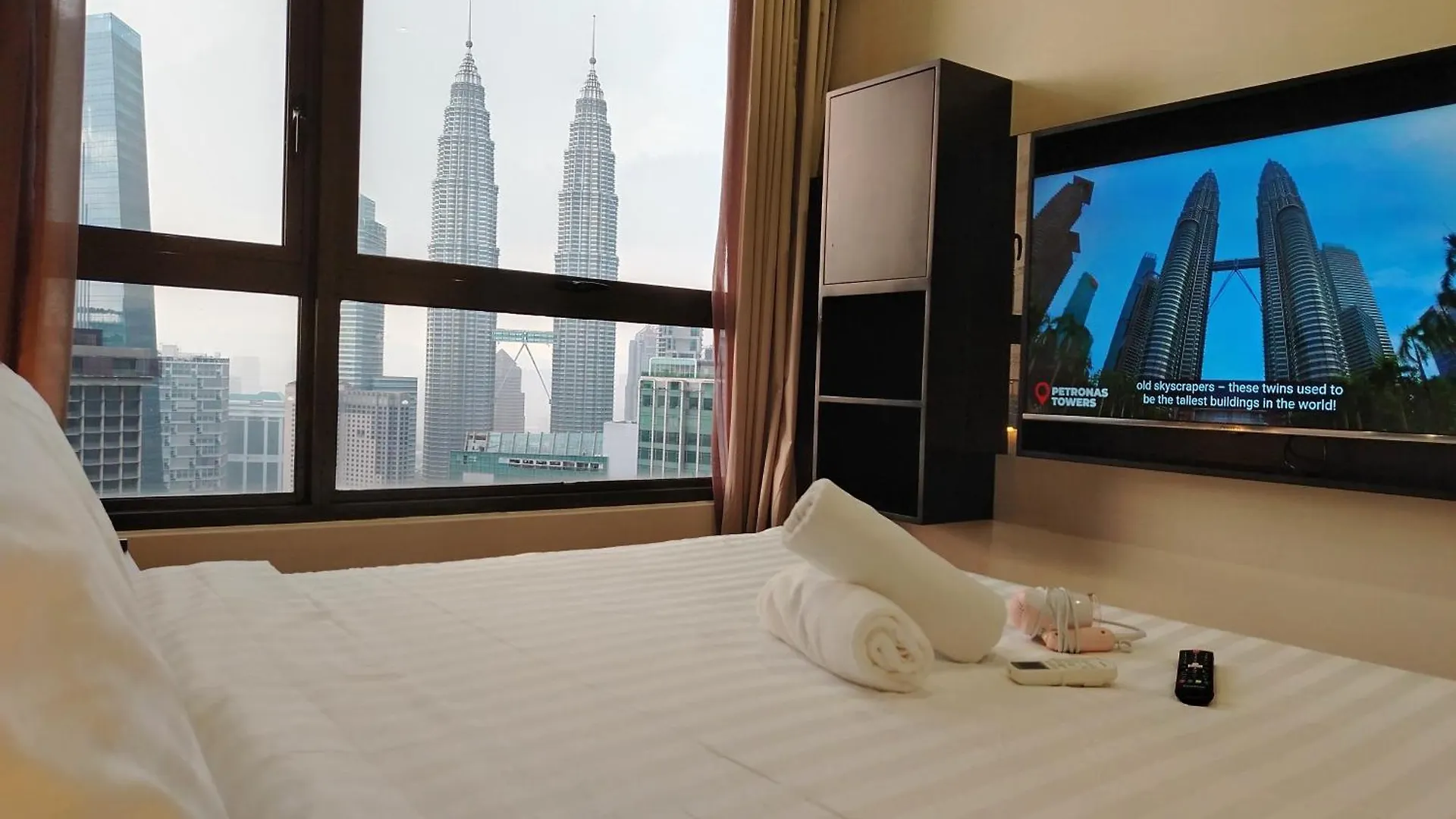 8 Kia Peng Suites Klcc By Luna Kuala Lumpur Apartment