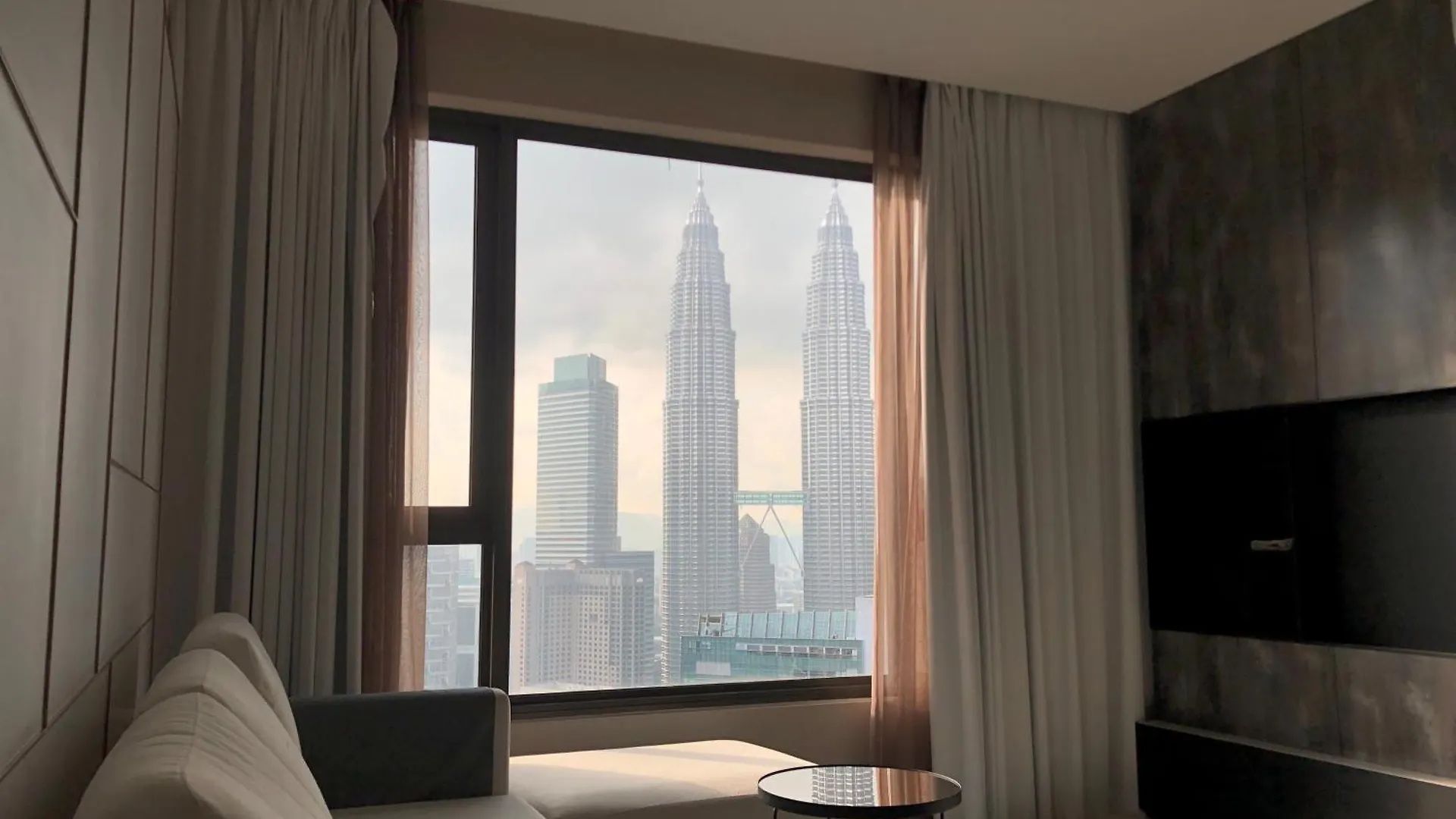 Apartment 8 Kia Peng Suites Klcc By Luna Kuala Lumpur